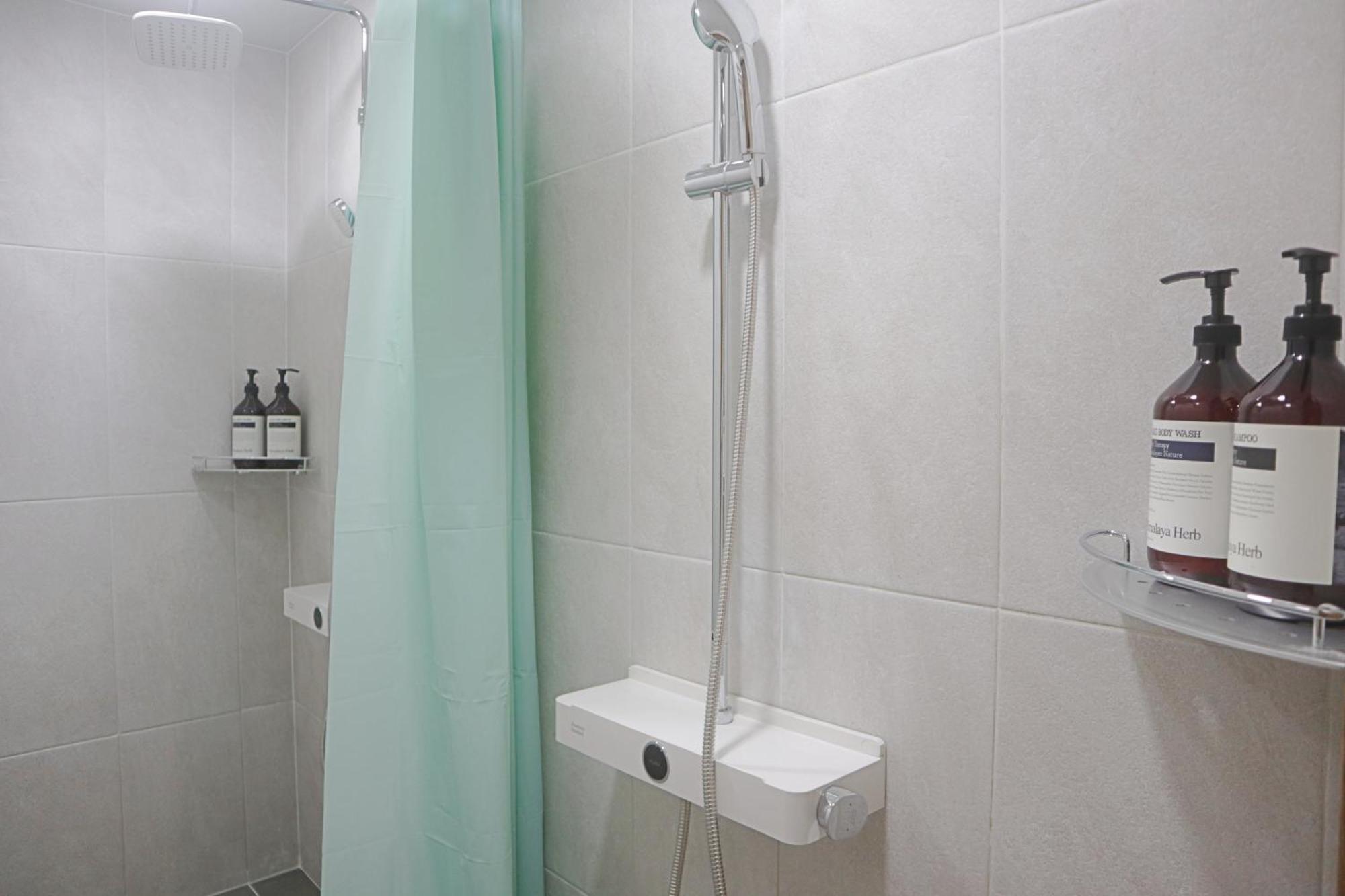 Sokcho Station Hostel Bagian luar foto
